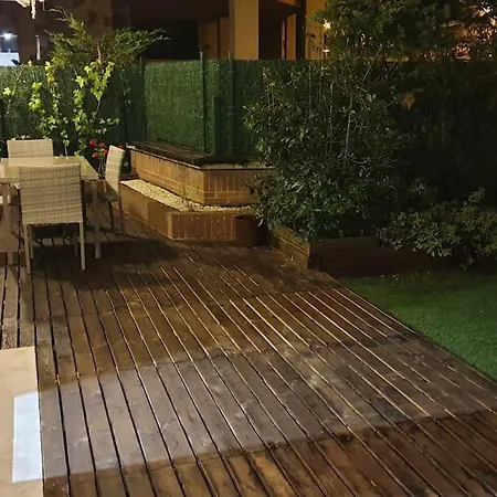 Apto Con Patio Parking Gratuito Anselmo Solar * Χιχόν