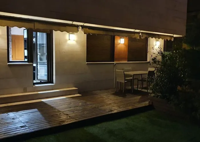 Apto Con Patio Parking Gratuito Anselmo Solar Διαμέρισμα Χιχόν