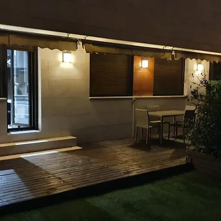 Apto Con Patio Parking Gratuito Anselmo Solar Apartment Gijon
