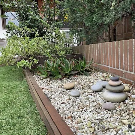 Apartment Apto Con Patio Parking Gratuito Anselmo Solar