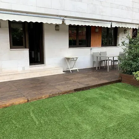 Apartment Apto Con Patio Parking Gratuito Anselmo Solar Gijon