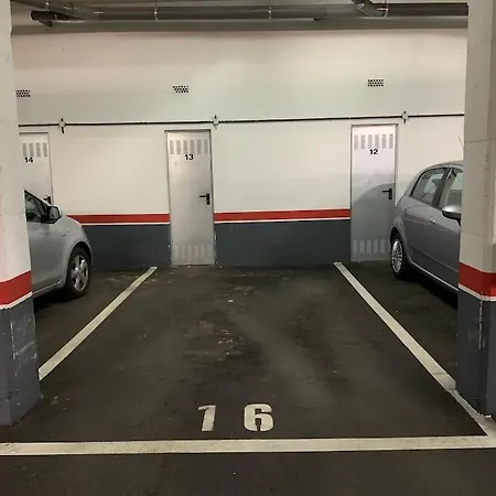 아파트 Apto Con Patio Parking Gratuito Anselmo Solar